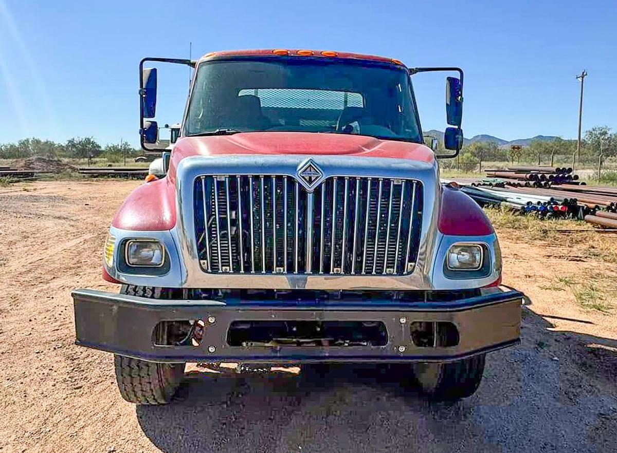Used 2004 International Flatbed Water Tender Truck