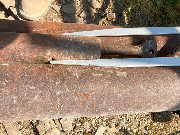 Used 3-1/4" Dart Valve Bailer for Cable Tool 1