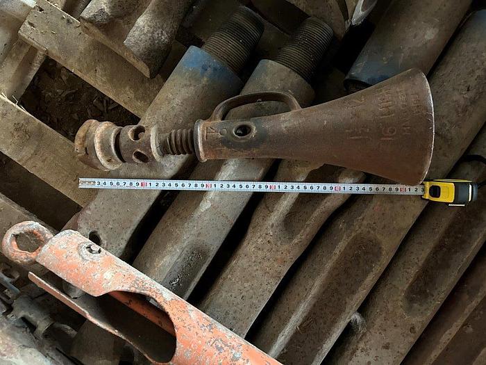 Used Simplex / Duff Norton Screw Leveling Jacks for Cable Tool