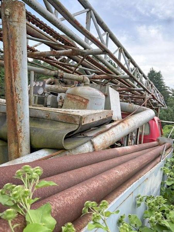 Used Davey M8A Table Drive Drill Rig