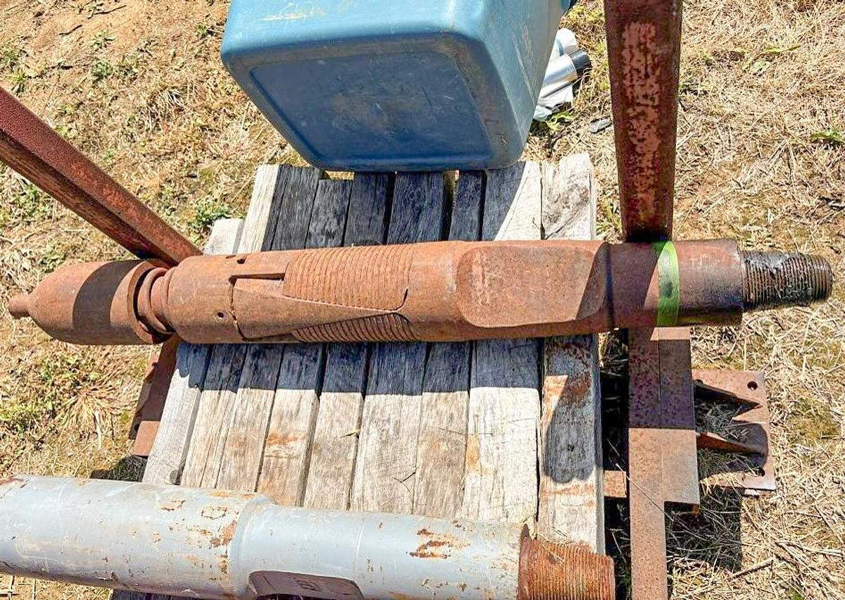 Used 6" Trip Fishing Spear