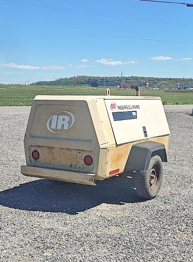 Used 1993 Ingersoll-Rand P185CWJD Air Compressor