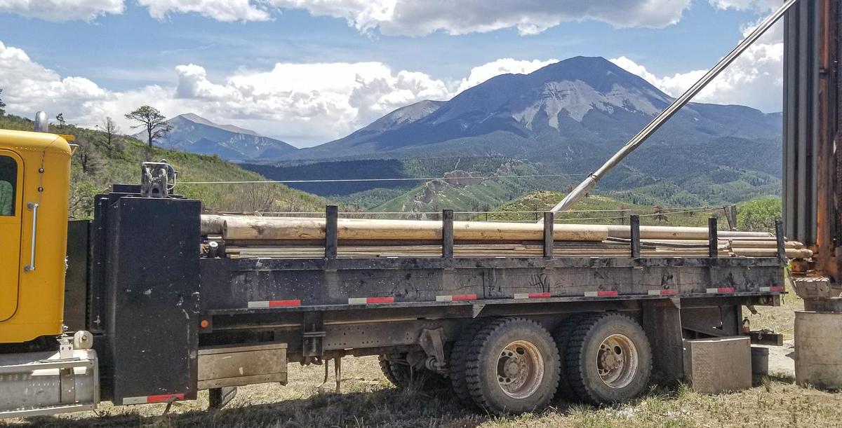 Used 1998 Freightliner Support Truck.