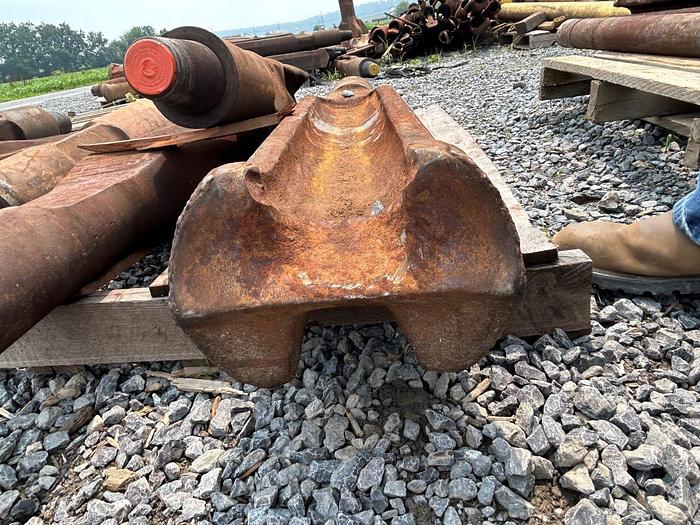 Used 4' Heavy Duty Cable Tool Chisel Bit