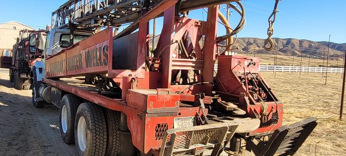Used 1976 Ingersoll-Rand Cyclone TH60 Drill Rig