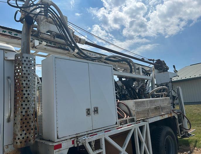 Used 1991 Canterra Ct250 Torquemaster Series Monitoring Drill.