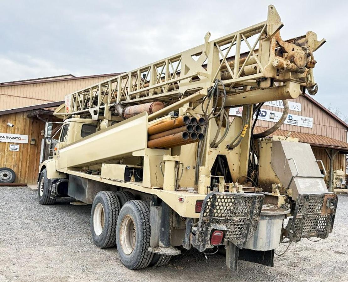 Used 2001 Ingersoll-Rand T3W Drill Rig