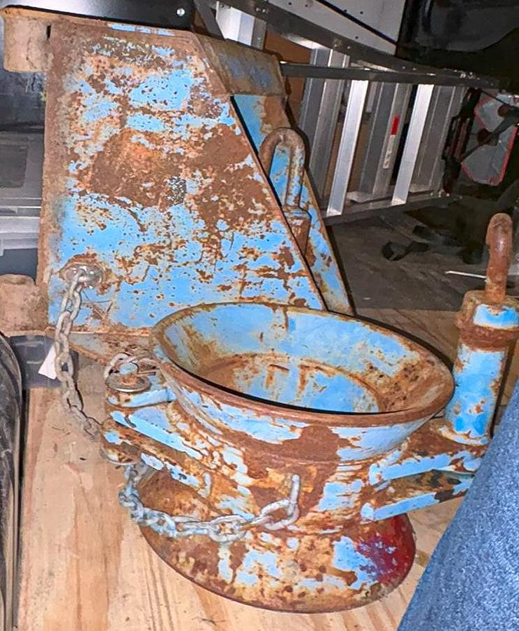 Used Tool Guide for cable tool drill rig