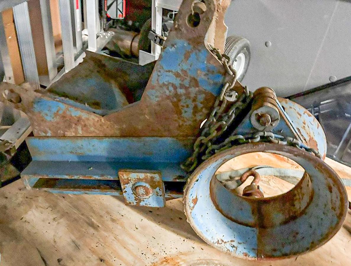 Used Tool Guide for cable tool drill rig