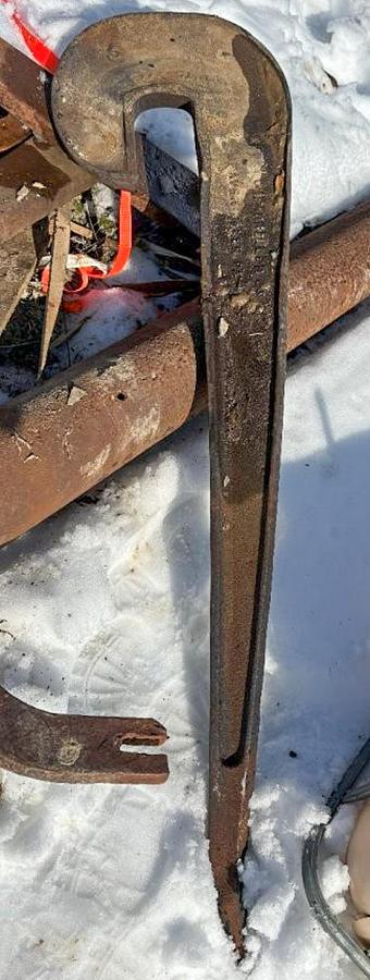 Used Keystone Driller Co. Left Hand Drilling Tool Wrench  (4-1/4" x 57" Claw End Style J-Wrench