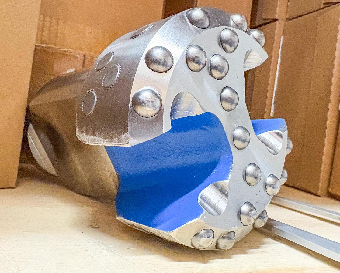 Used Supreme 5-3/4" Flat Face Carbide Button Cable Tool Drill Bit, 1-5/8” X 2-5/8” Pin Thread