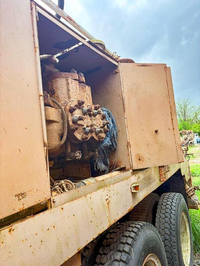 Used Failing 1000 Drill Rig