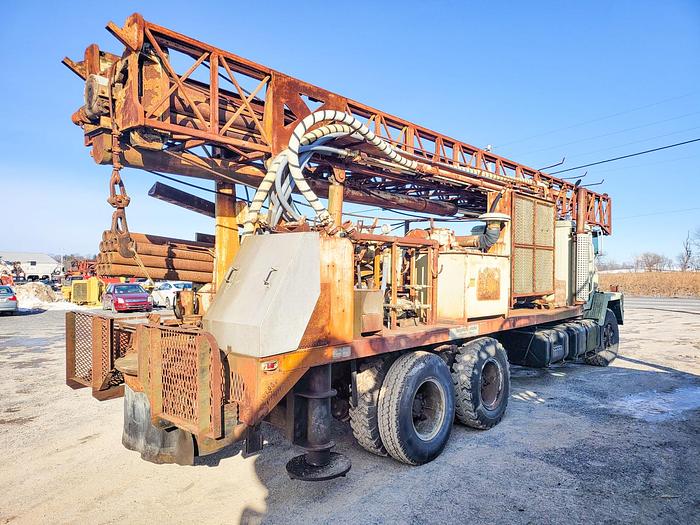 Used 1985 Ingersoll-Rand TH60 Drill Rig