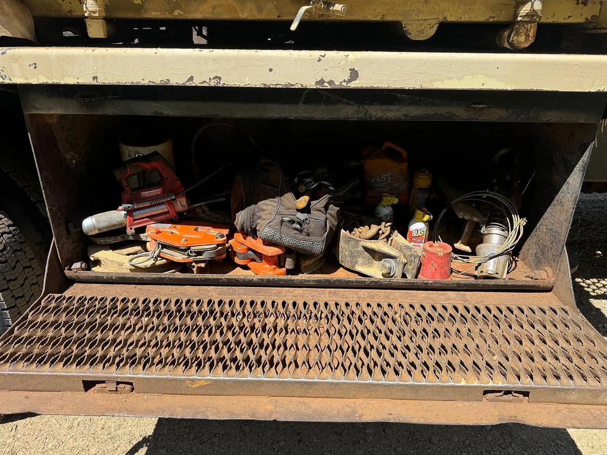 Used 1989 Ingersoll-Rand T3W Drill Rig