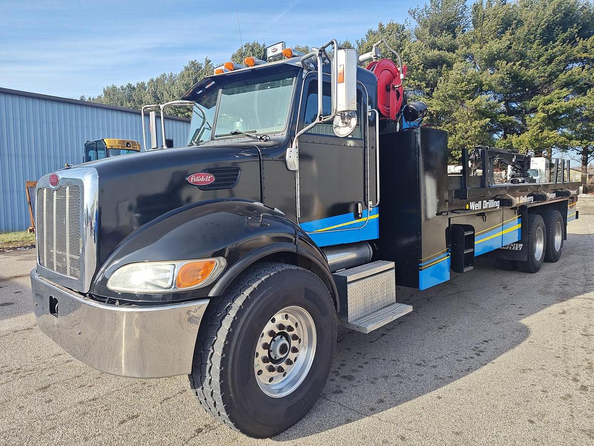 Used 2007 Peterbilt 355 Flat Water Fleet Truck