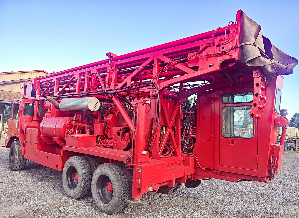 Used 1999 Ingersoll-Rand T4BH Blasthole Drill Rig