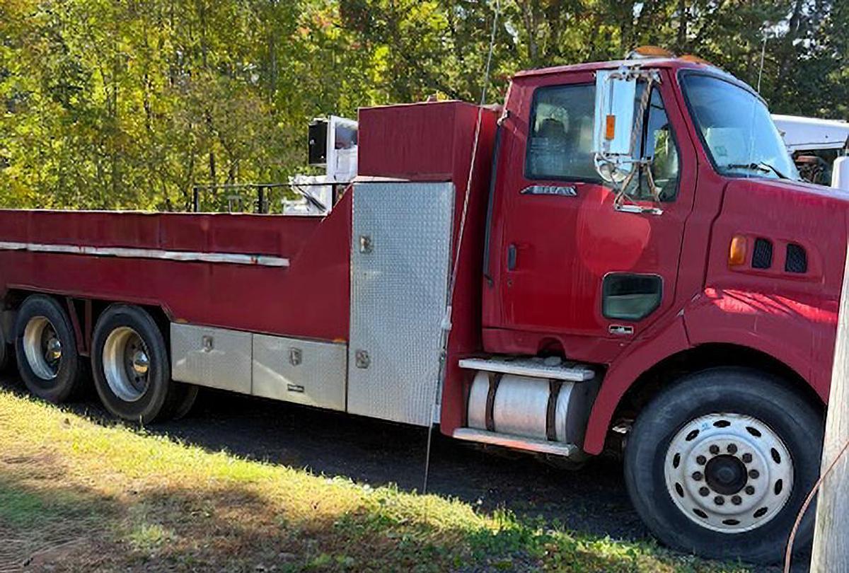 Used 1996 Ford Flatbed Water Tender Truck