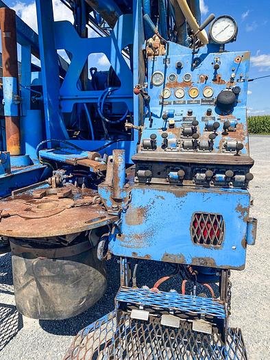 Used 1984 Ingersoll-Rand TH60 Long Tower Drill Rig