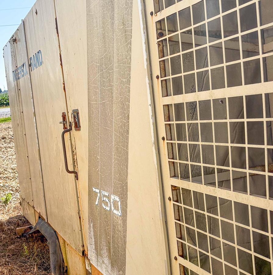 Used 1990 Ingersoll-Rand XHP 750 cfm / 350 psi Air Compressor