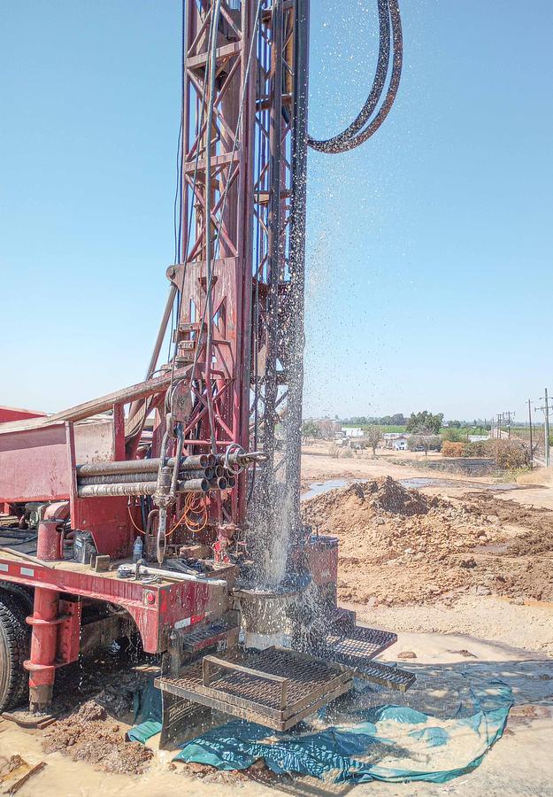 Used 1985  Custom Built Drill Rig