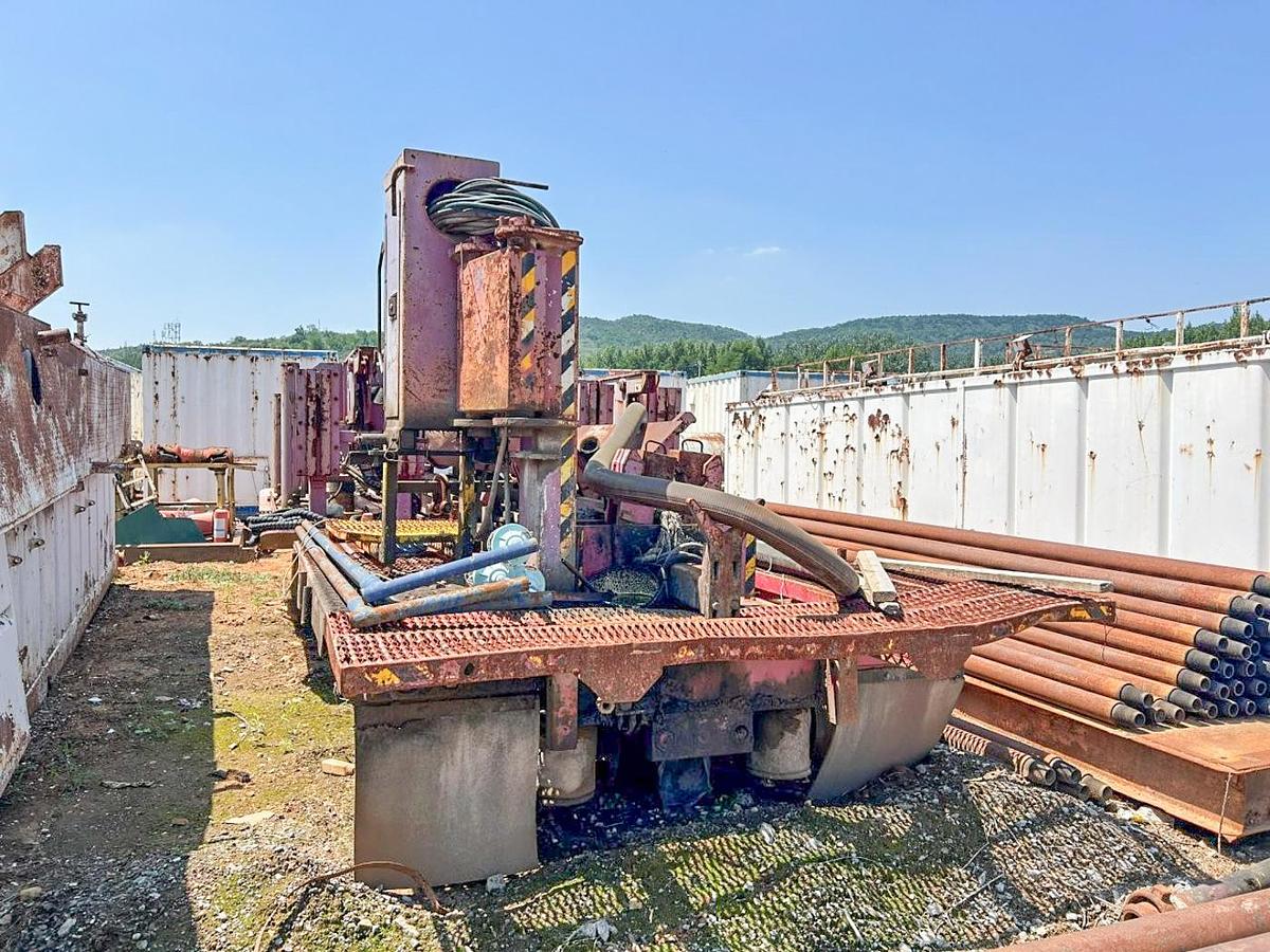 Used 2010 Schramm T200XD Deep Water / Oil & Gas Energy Drill Rig.