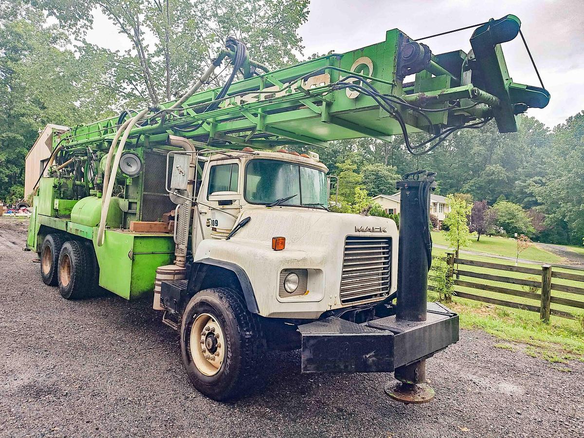 Used 1981 Chicago Pneumatic T650WS Drill Rig