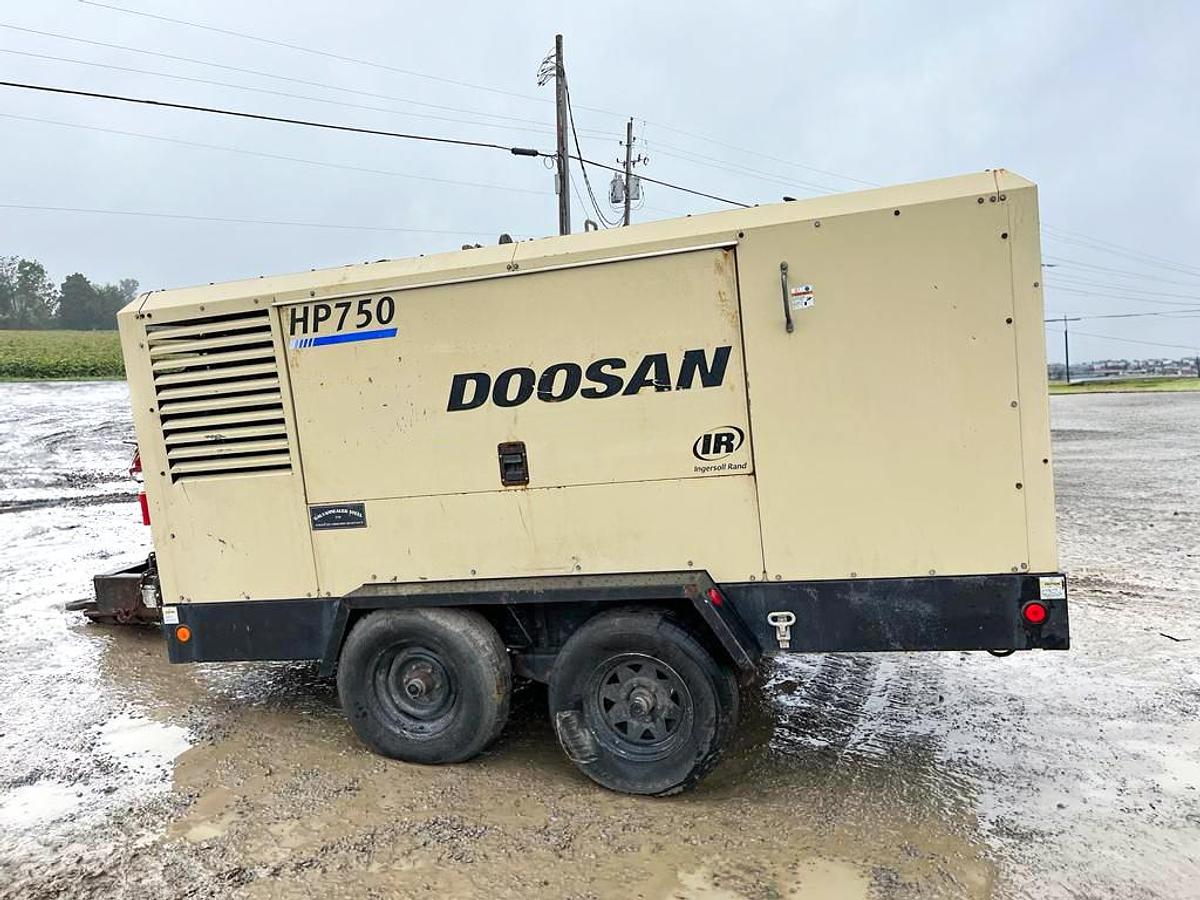 Used 2012 Doosan HP750WCU-T4I Air Compressor