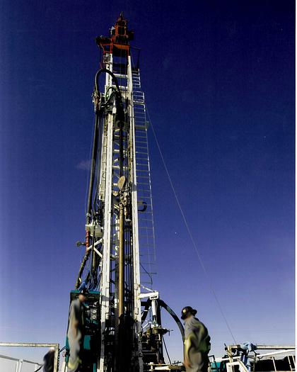 Refurbished 2004 International UDR 1500 Range III Drill Rig