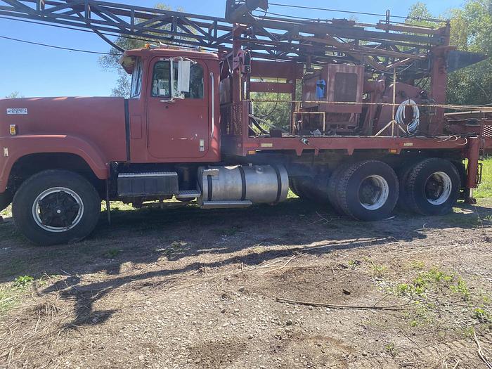 Used Bucket Style Drill Rig
