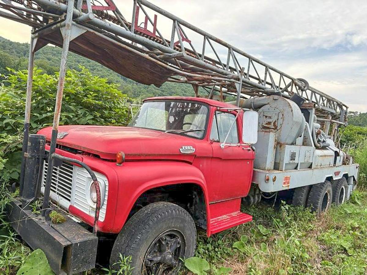Used Davey M8A Table Drive Drill Rig