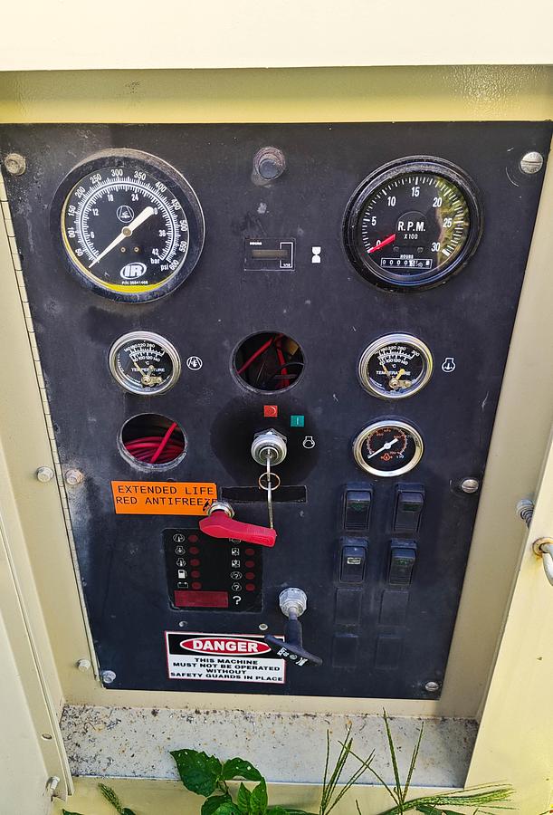 Refurbished 2005  Ingersoll Rand  XHP 1070/350