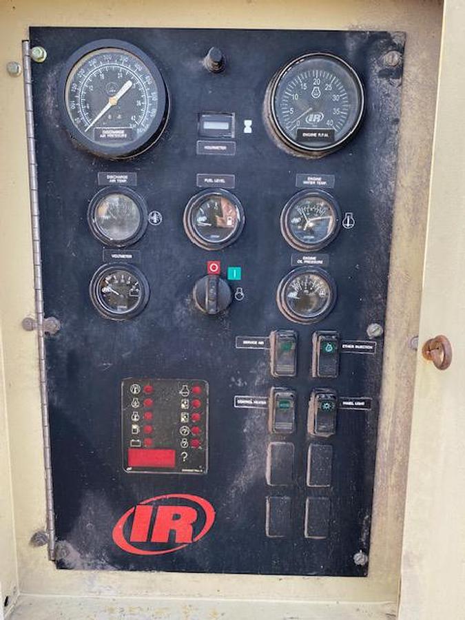 Used 2006 Ingersoll-Rand XHP1170WCAT