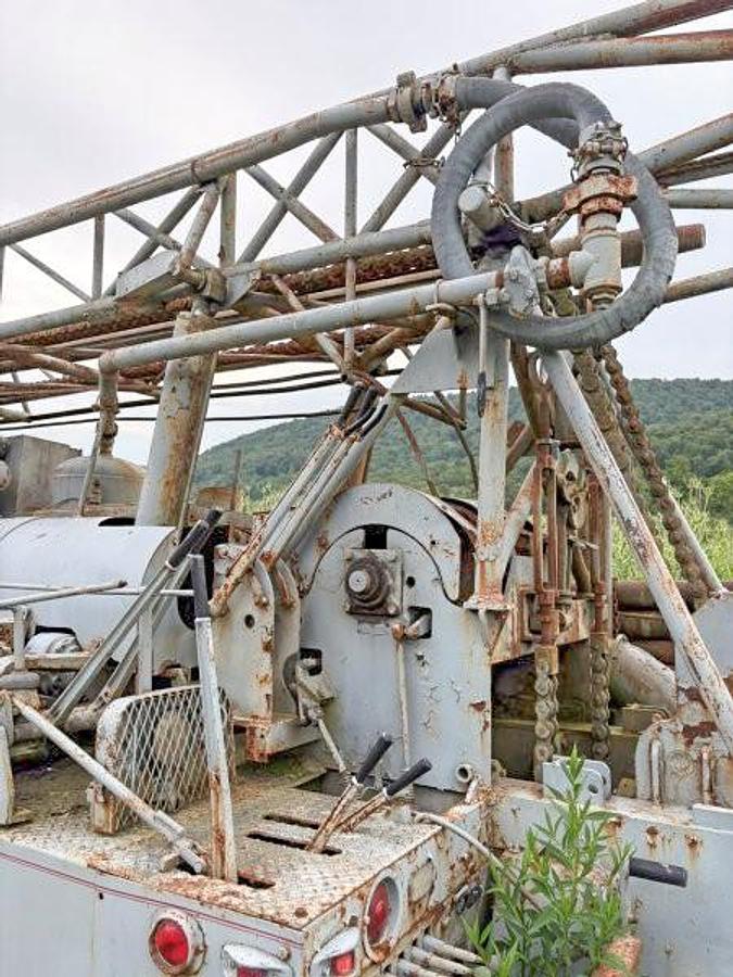 Used Davey M8A Table Drive Drill Rig