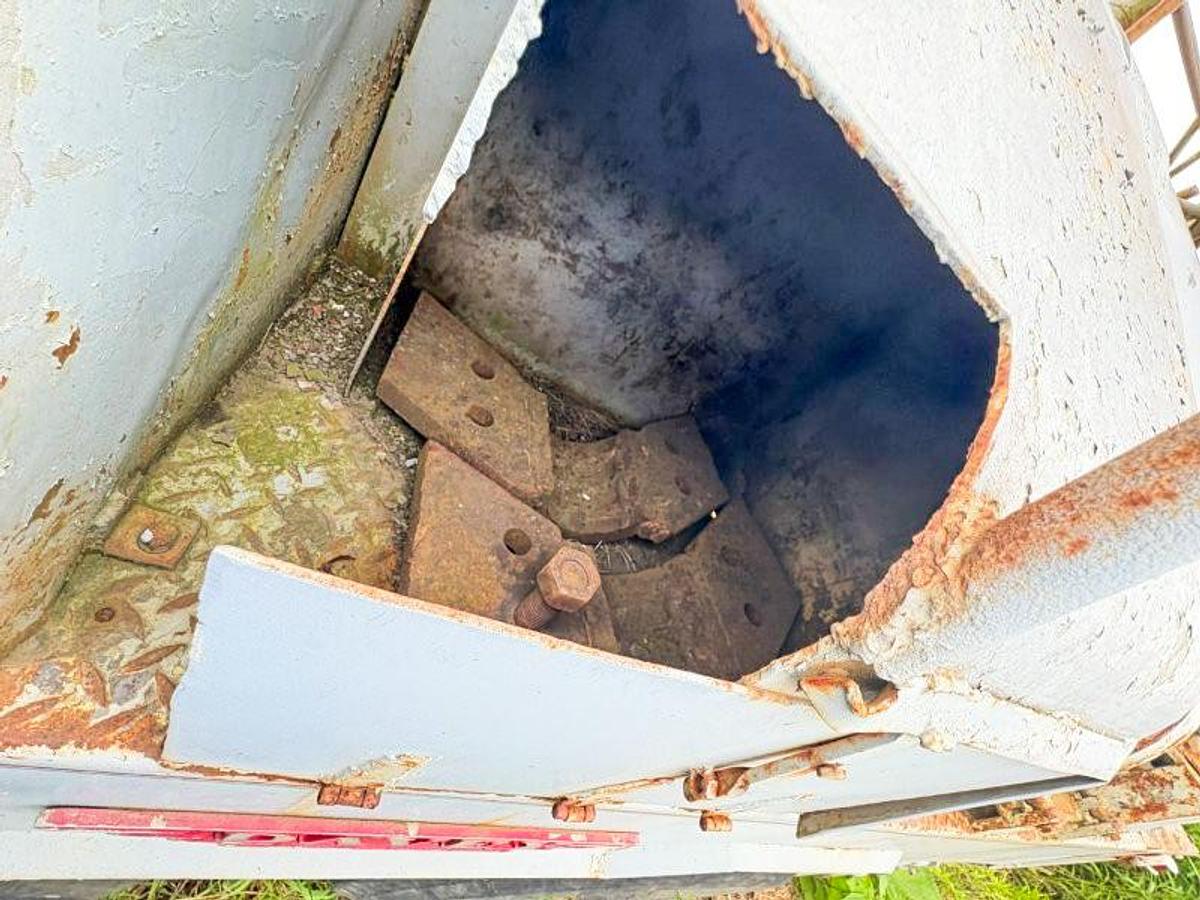 Used Davey M8A Table Drive Drill Rig