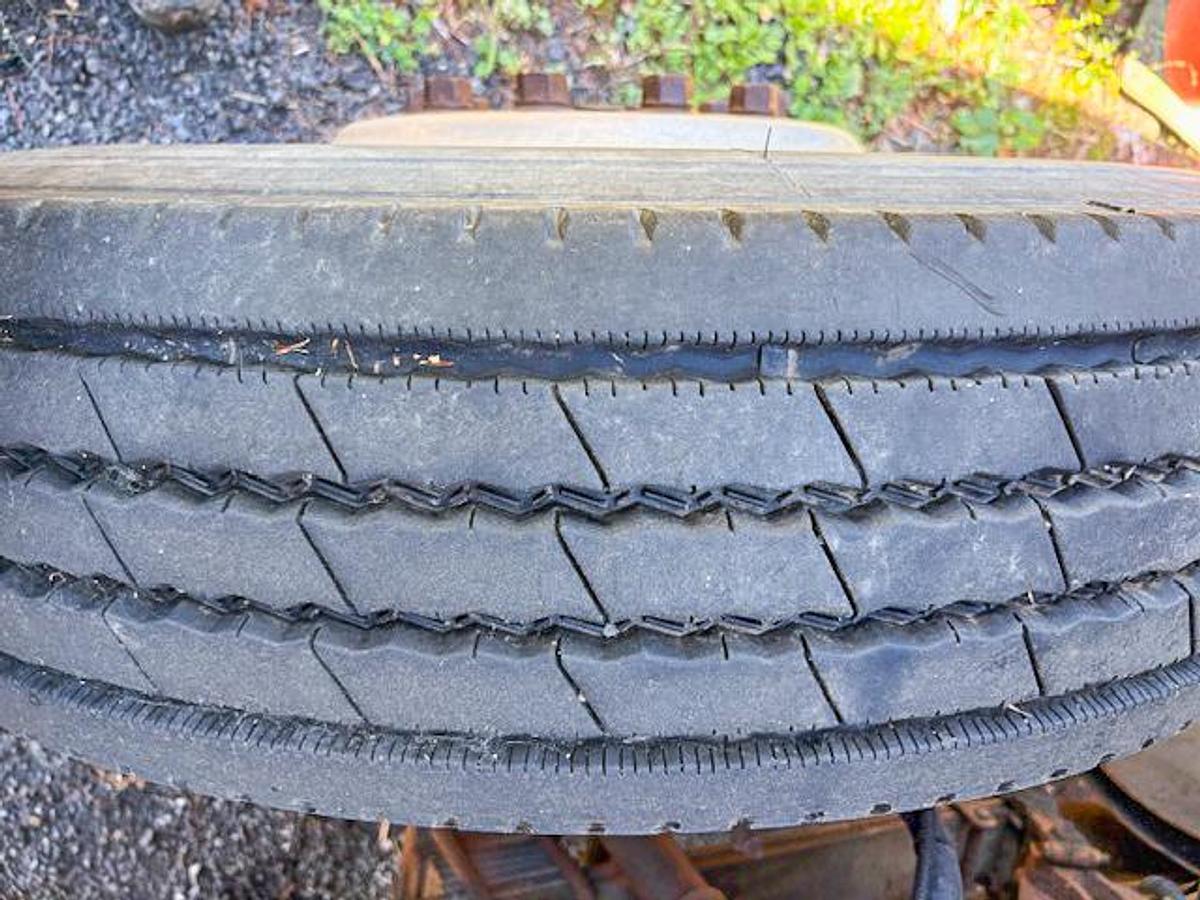 Used 1996 Ford Flatbed Water Tender Truck