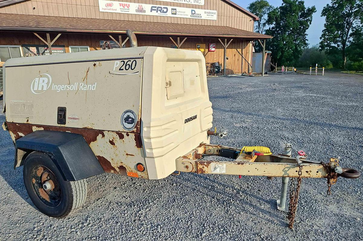 Used 2008 Doosan P260WIR Mobile Air Compressor