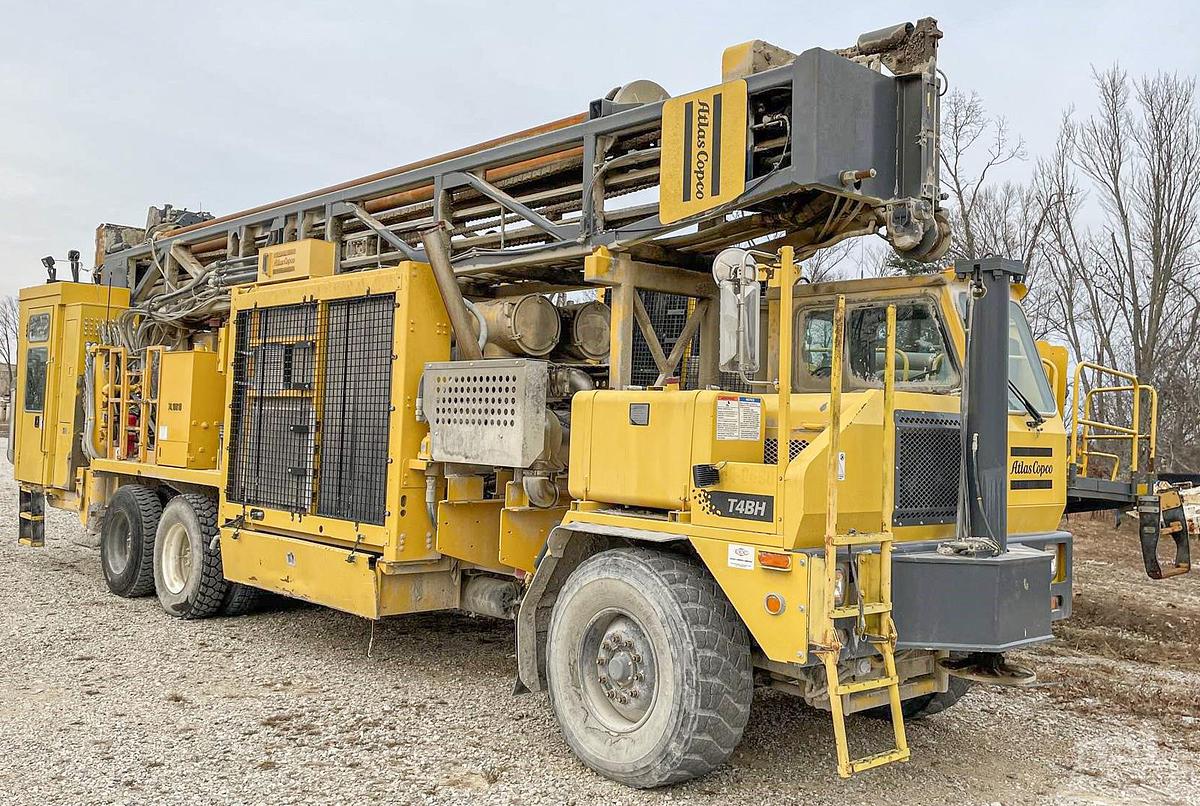 Used 2014 Atlas Copco T4BH Blast Hole Drill Rig – Multi-Pass DTH/Rotary