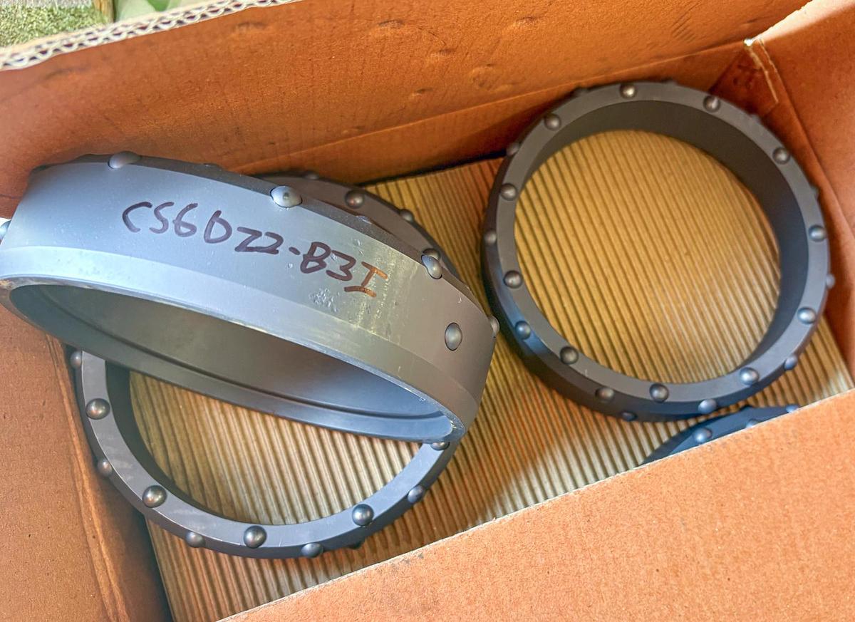 Used 6" Dual Rotary Shoe – 25 Button Assembly