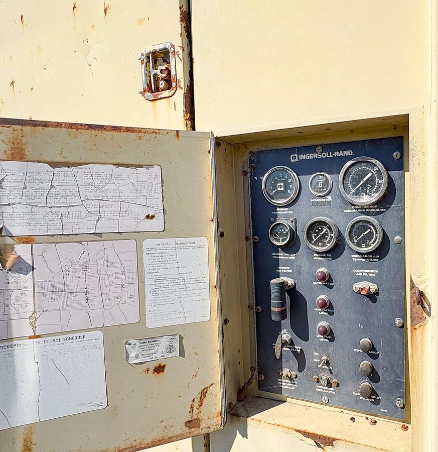 Used 1991 Ingersoll-Rand XHP-750 Air Compressor