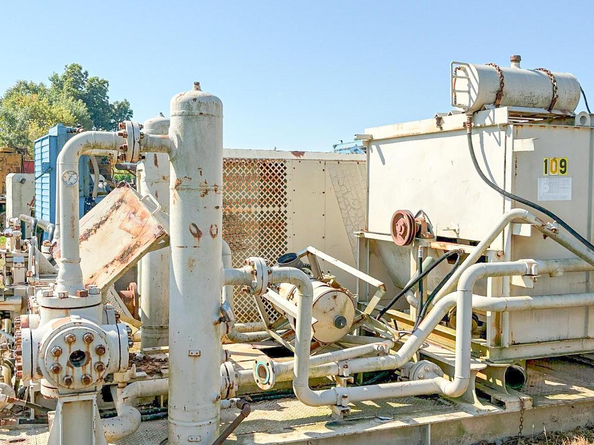 Used Knight KOA-2 4-3/4" Single Stage Horizontal Air Booster Compressor for parts for rebuild (no engine)