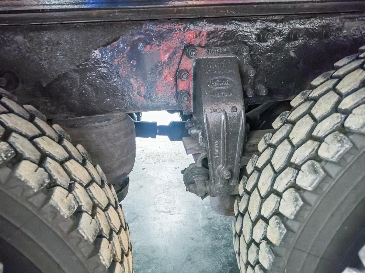 Used 2007 Peterbilt 355 Flat Water Fleet Truck