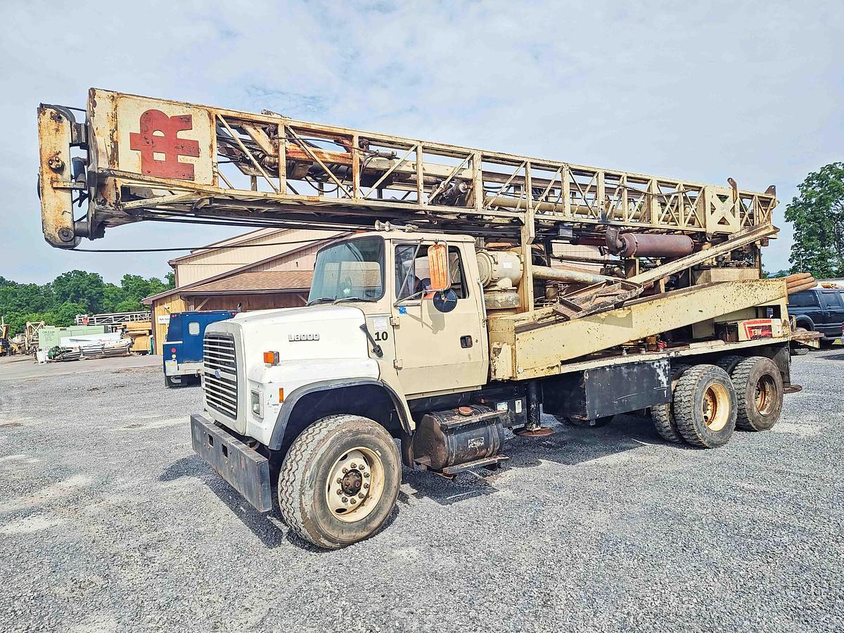 Used 1993 Ingersoll-Rand T3W Drill Rig