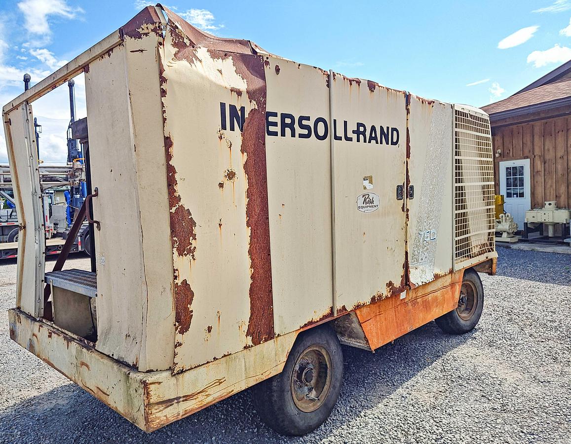 Used 1993 Ingersoll-Rand XHP 750 Cfm / 350 Psi Air Compressor