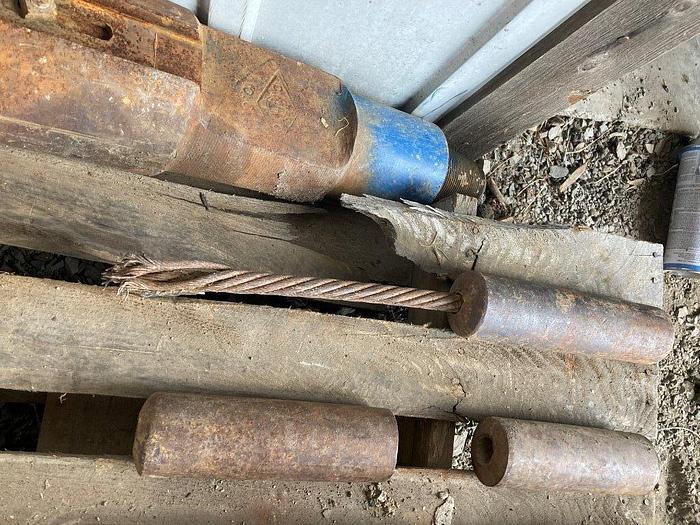 Used 10" Mandrel Swivel Stinger Button for Cable Tool