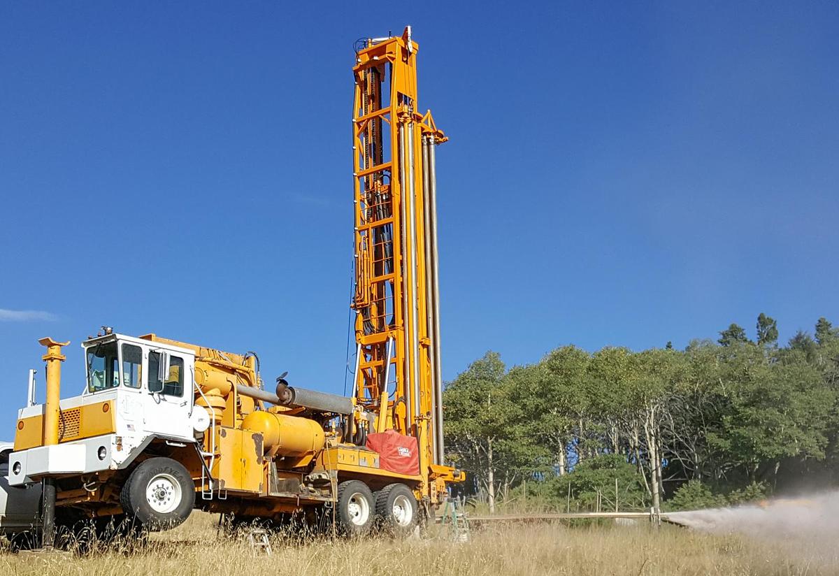 Used 1998 Ingersoll-Rand T4W DH Drill Rig