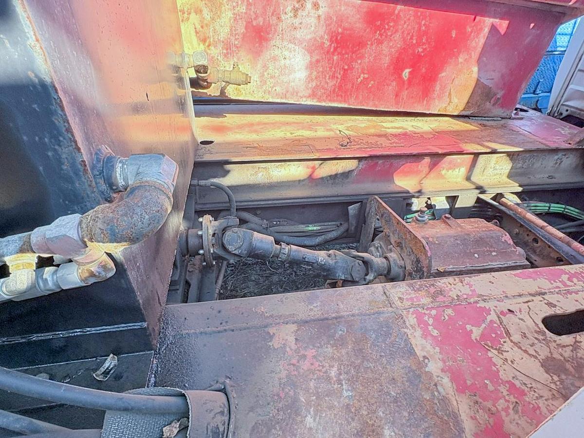 Used 1976 Ingersoll-Rand Cyclone TH60 Drill Rig
