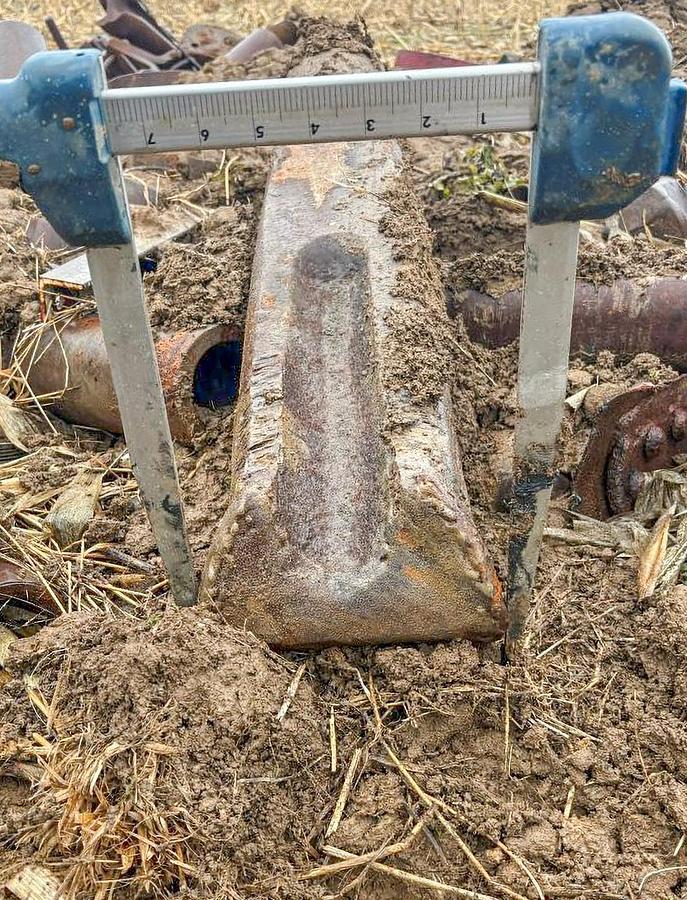 Used 7-3/4" x 31" Cable Tool Chisel Bit