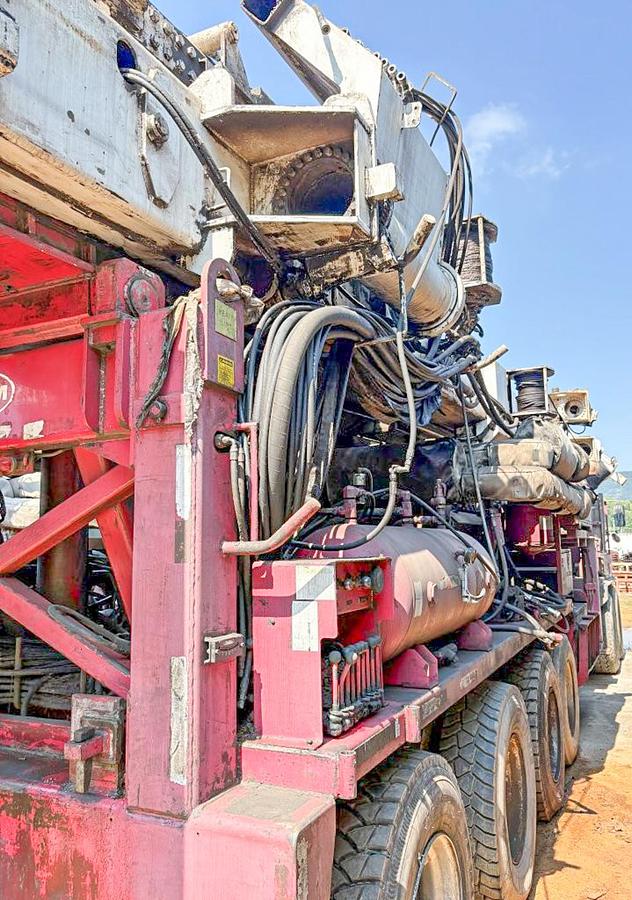 Used 2008 Schramm T200XD Deep Water / Oil & Gas Energy Drill Rig.