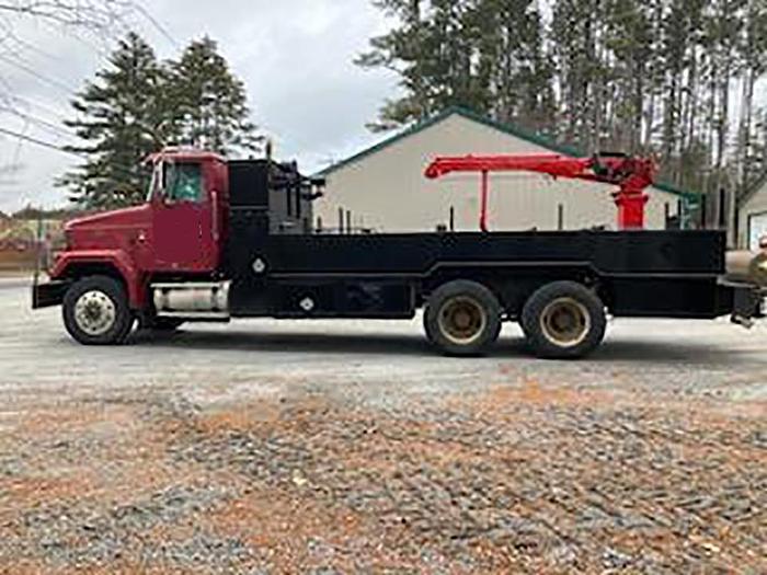 Used Volvo Auto Car Flat Bed Water Truck