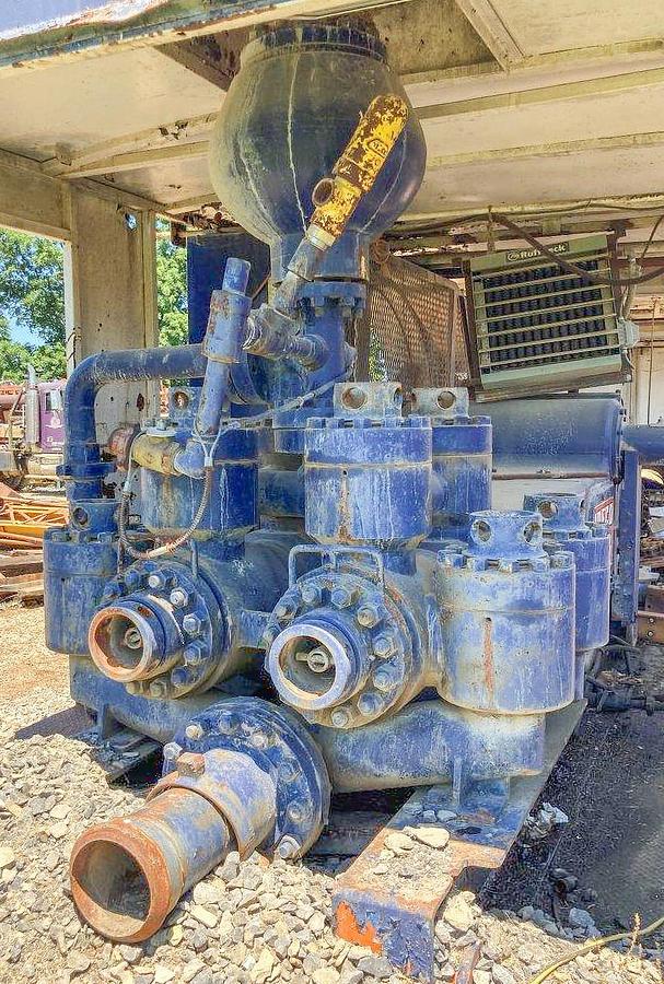 Used IDECO MM700F Duplex 7-1/4' X 16" Mud Mover Pump